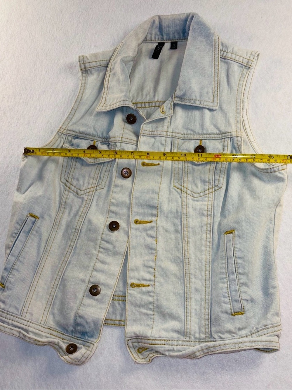 QUINN Womens Light Wash Denim Vest Sleeveless Trucker Jacket Blue Small - Picture 3 of 8